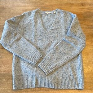 Vince Wool Blend V-Neck Sweater (Size S)